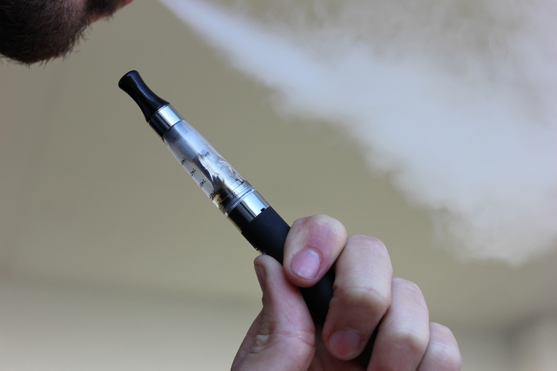 elfbar nachfüll pod läuft aus Anna-Livia Bianchetti - CEO | Propriétaire franchise Project X Paris Ajaccio  (Atrium) & Fondatrice de La Vape Ajaccienne main image 1